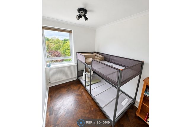 Cockfosters Rd Hadley Wood, London photo 5