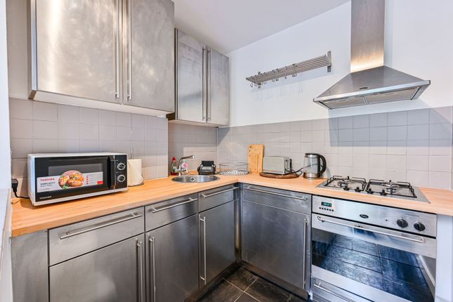 Palliser Road, West Kensington photo 5