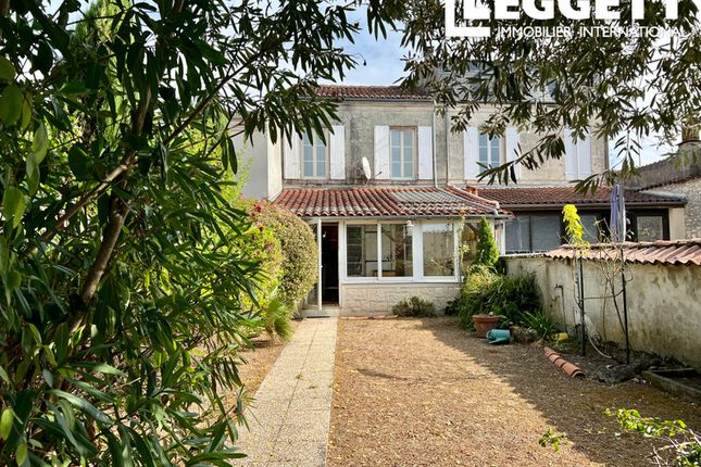 Thumbnail Villa for sale in Cognac, Charente, Nouvelle-Aquitaine