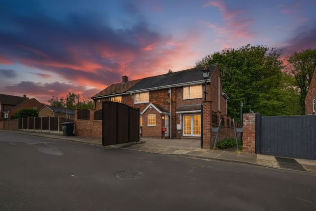 Studio house on 47, STUDMOOR ROAD, ROTHERHAM, £235,000