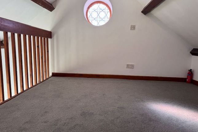 2-bed house on Nichol House, Telford, £950/mo