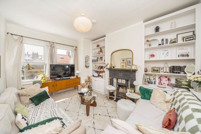 23A, Ravenstone Street, London photo 2