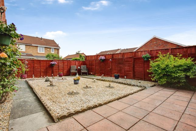 7, Cranham Close, Killingworth photo 4