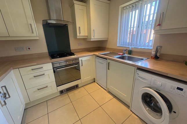 34, Holdenby Drive, Corby photo 2