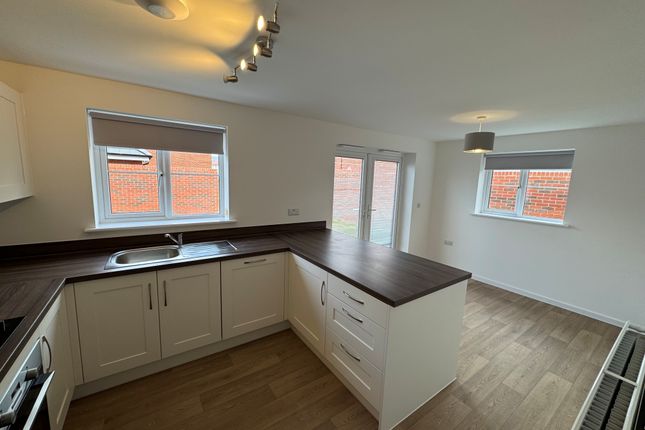 8, Daffodil Close, Brandon photo 3