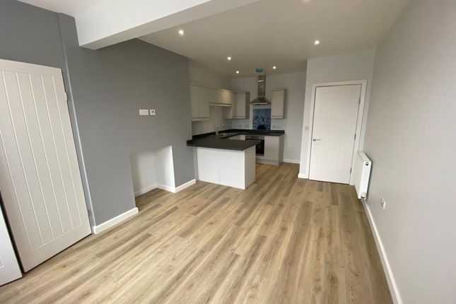 Flat 4, 1 Chantrey Road, Sheffield photo 3