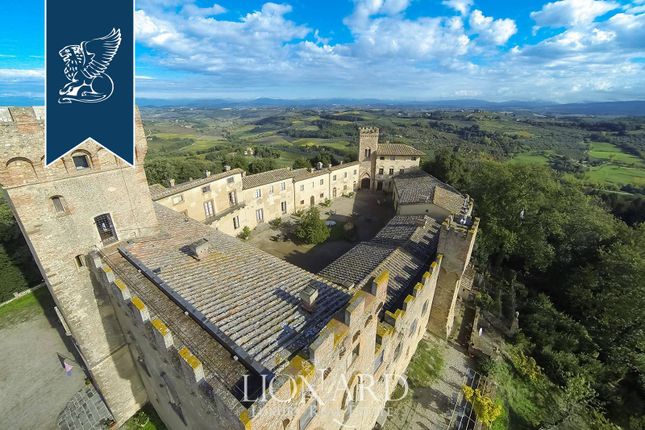 Ch&acirc;teau for sale in Certaldo, Firenze, Toscana