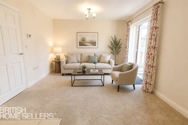 5, Varley Close, Derbyshire photo 3