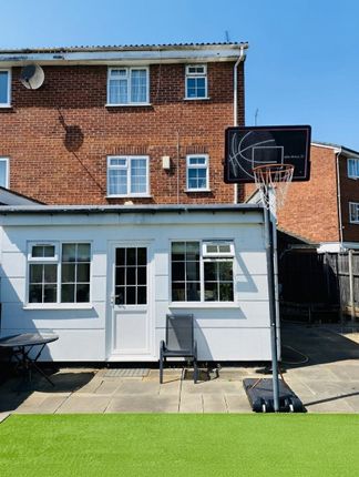 36, Firs Avenue, London N11, London photo 5