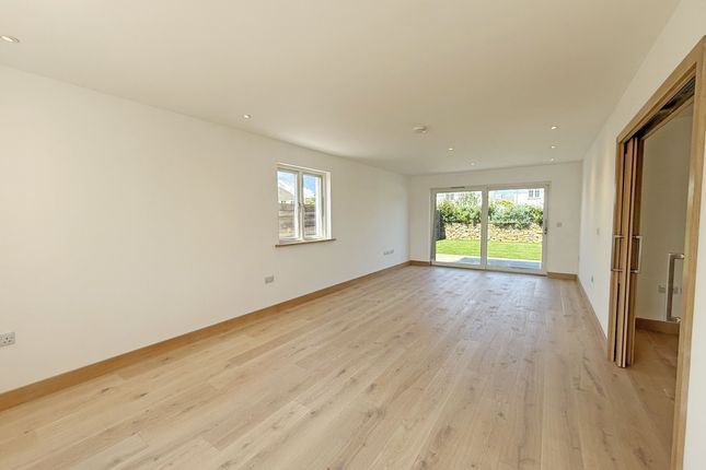 8 The Beaches, Padstow photo 4
