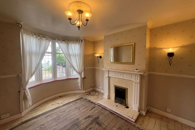 19, Shepherds Brook Road, Stourbridge photo 4