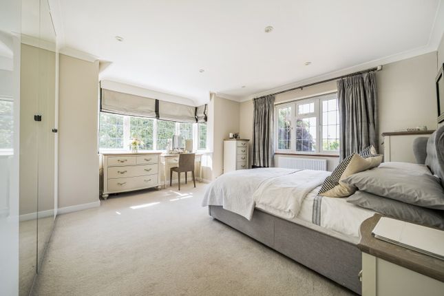 23, Boxgrove Avenue, Surrey photo 3