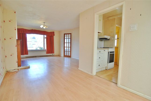 49, Chandos Road, Gloucestershire photo 2