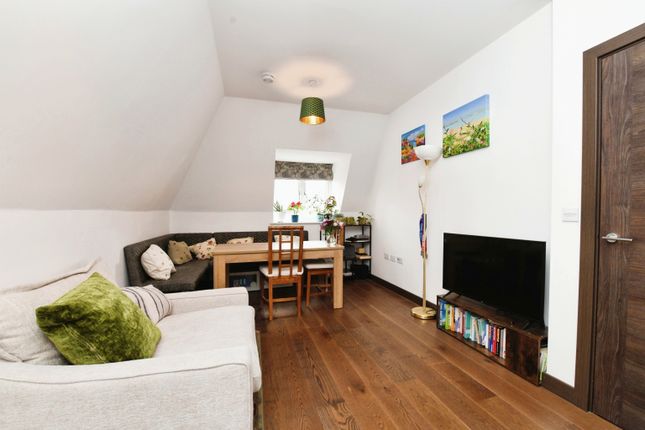 Flat for sale in The Causeway, Great Baddow, Chelmsford, Essex