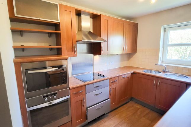 183 Lakeside Boulevard, Doncaster photo 3