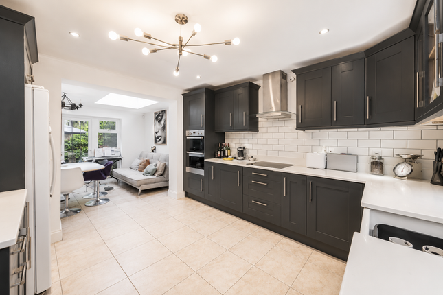 111, Worple Road, Isleworth photo 4