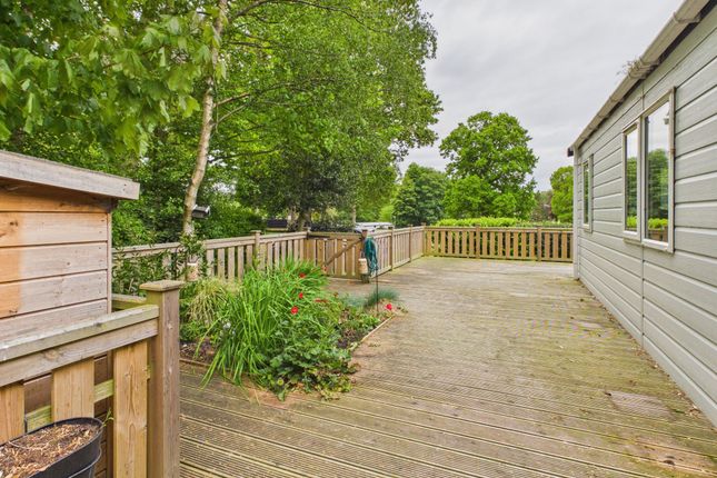 1 Woodland Rise, Forest Park, Northrepps Road, Cromer photo 2