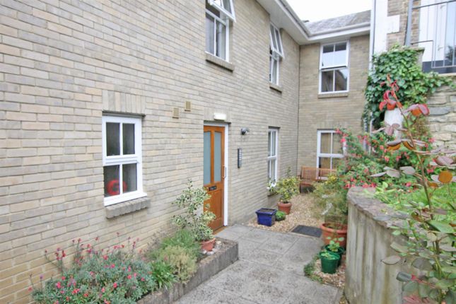 Thumbnail Flat for sale in Ampthill House, East Hill Road, Ryde