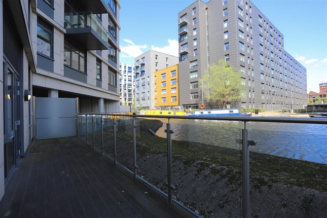 Apt 6, One Vesta Street, Manchester photo 2