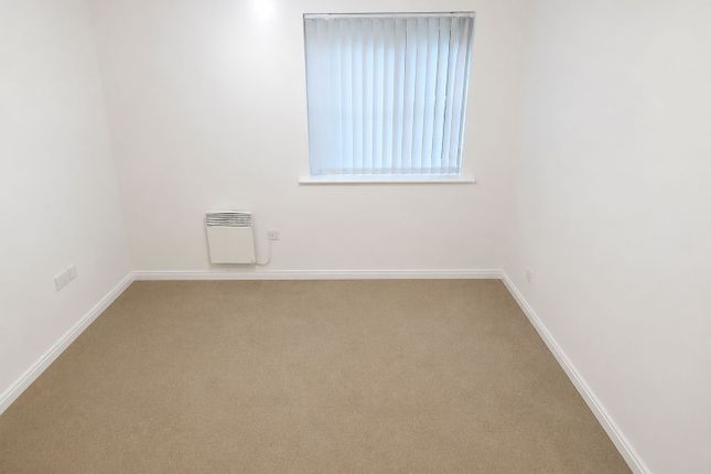 19 Earls Court, Norton Road, Norton photo 3