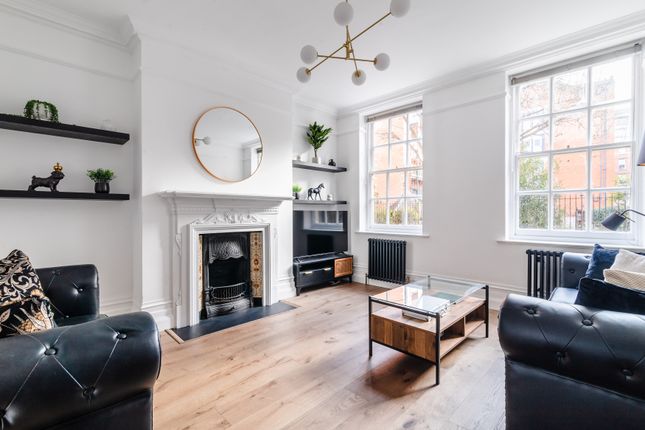 Thumbnail Flat for sale in Broad Court, London