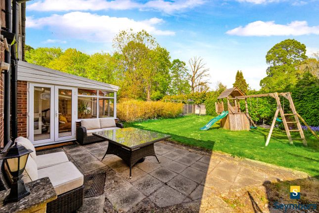 Field Villa,, Liddington New Road, Surrey photo 2