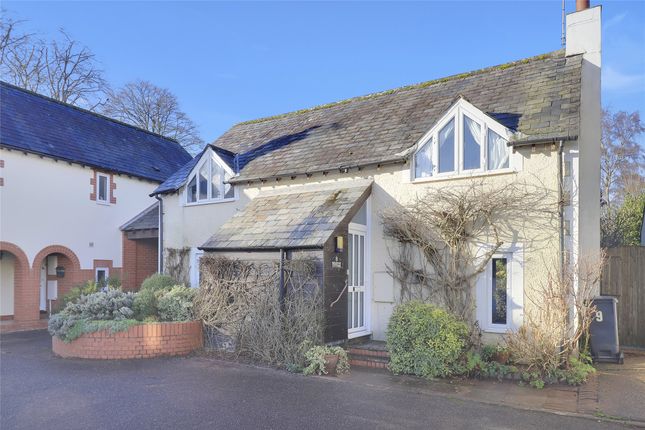 8, Woodbarton, Taunton photo 2