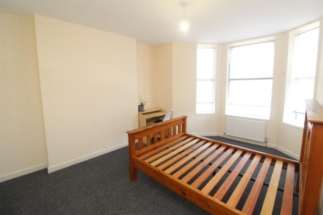 21C, Ombersley Road, Newport photo 4