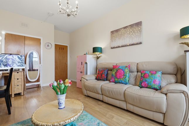 2/2 19 Methil Street, Whiteinch, Glasgow photo 5