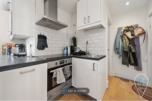 Flat  Marble Arch Apartments, London photo 3