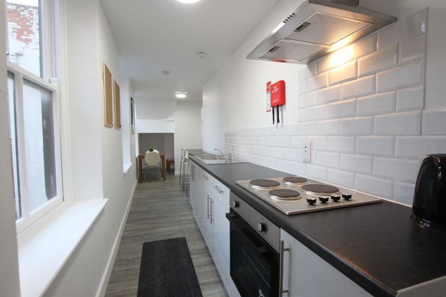 Room 5, 4A, St. Aldate Street, Gloucester photo 4