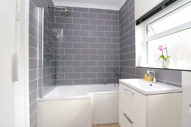 Flat for sale in Broadway, Sheerness, Kent