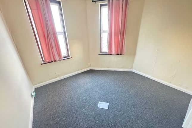 288a Kingshill Avenue, Hayes photo 4