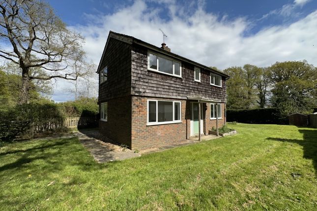 Detached house to rent in Wisborough Green, Billingshurst