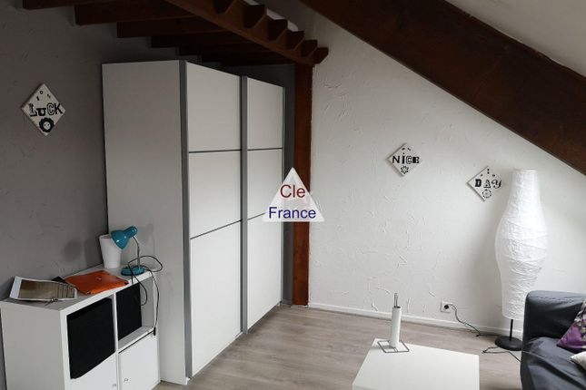 Studio for sale in Reims, Champagne-Ardenne, 51100, France