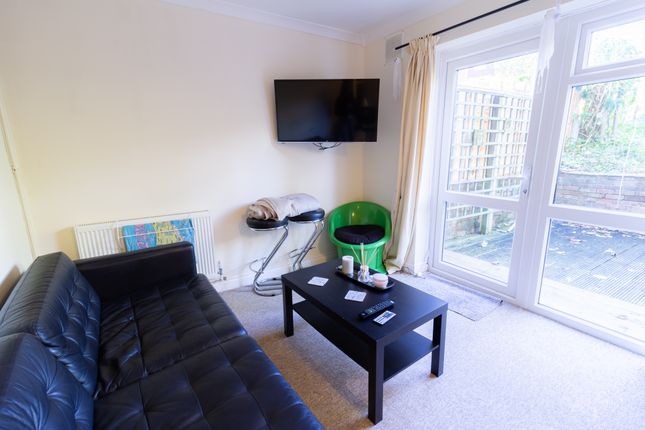 Room to rent in Wavell Way, Stanmore, Winchester, Hampshire