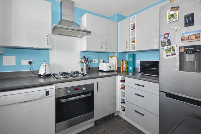14, Elderton Way, Northampton photo 4