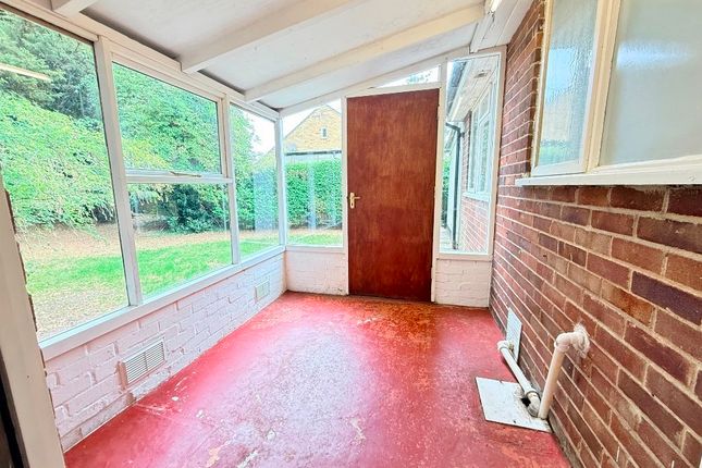 18 Churchill Drive, Bury St. Edmunds photo 5