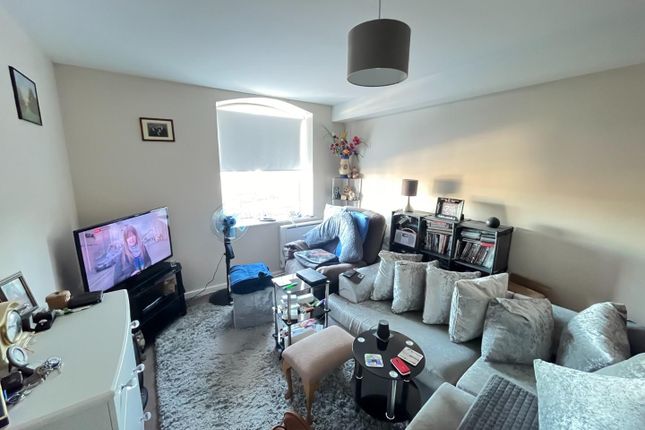 Thumbnail Flat for sale in Station Road, Thirsk