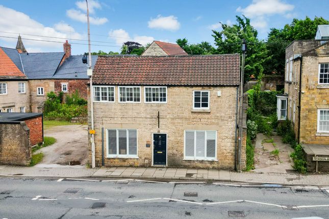 3-bed house on 21 Station Street, Mansfield, £230,000