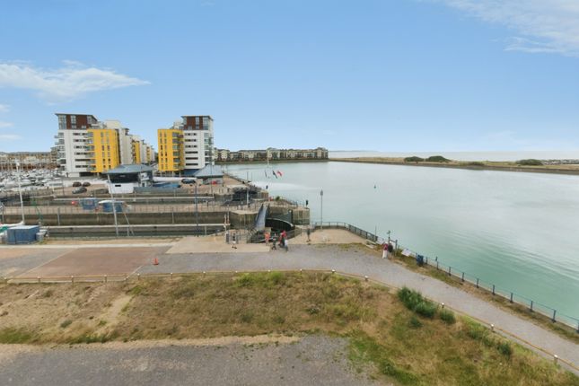 30, Bermuda Place, Eastbourne photo 4