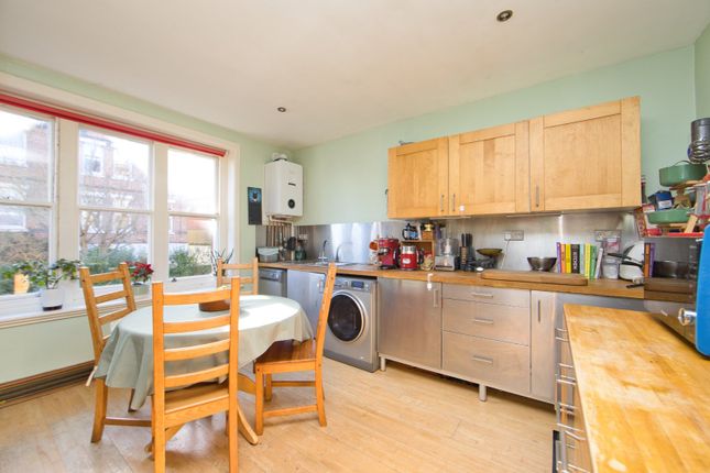 Tower Apartment. Harvey Manor,, Foord Road, Kent photo 3