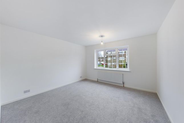 Property to rent in Chiddingly Close, Crawley, West Sussex.