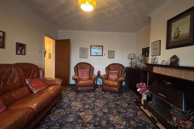 31, Dolau Fan Road, Burry Port photo 4