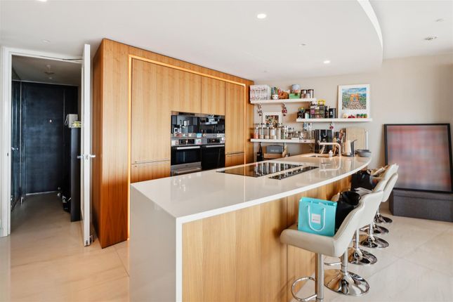 The Tower,St. George Wharf, Apartment 139, 1, St. George Wharf, London photo 4