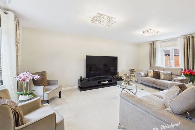 32 Petronel Road, Aylesbury photo 2