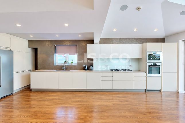 3 Bedroom Semi-Detached in WD19 4LW