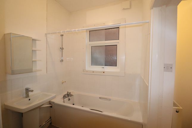 Flat 1, 32, Albany Road, Northampton photo 5