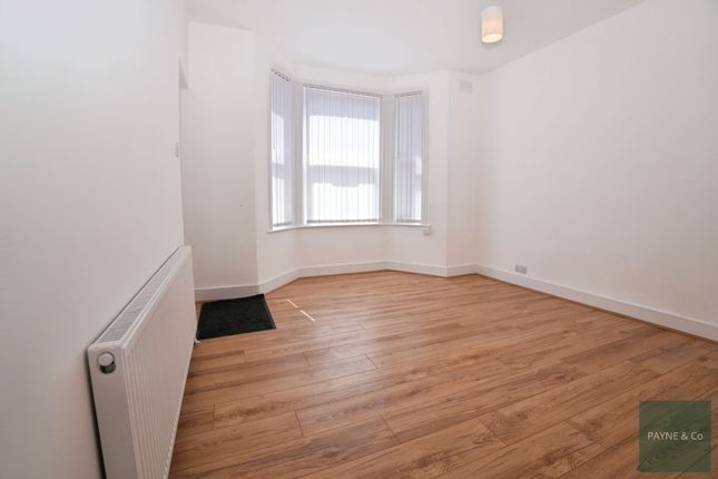 61 Ley Street, Ilford photo 2