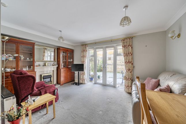 18, Eastfield Court, Faringdon photo 4